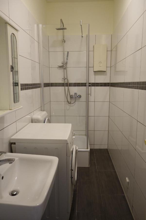 Nette, Geraeumige Ferienwohnung Wuppertal Ngoại thất bức ảnh